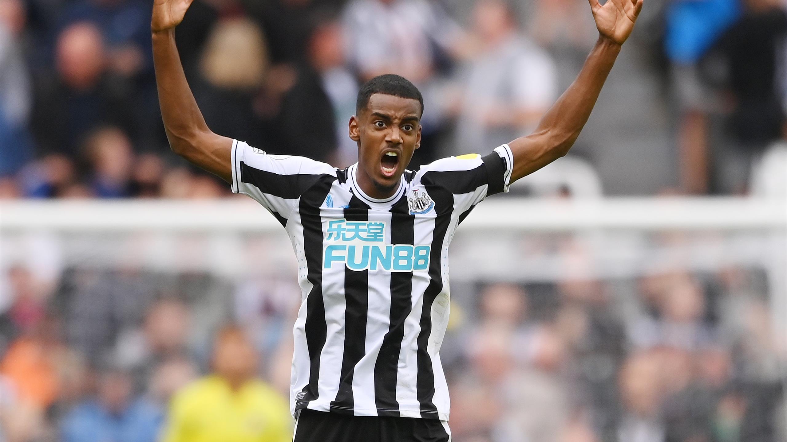 Alexander Isak refuses to play for Newcastle United